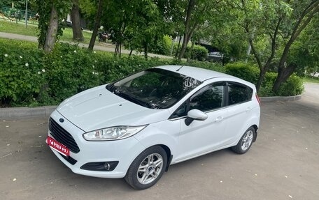 Ford Fiesta, 2015 год, 1 045 000 рублей, 1 фотография
