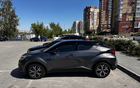 Toyota C-HR I рестайлинг, 2019 год, 3 100 000 рублей, 14 фотография