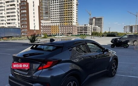 Toyota C-HR I рестайлинг, 2019 год, 3 100 000 рублей, 5 фотография