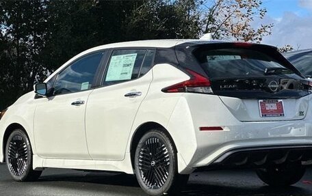 Nissan Leaf II, 2025 год, 4 215 000 рублей, 7 фотография
