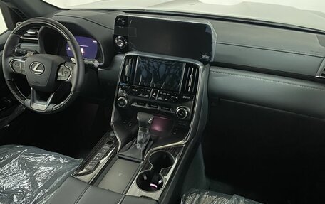 Lexus LX, 2024 год, 21 200 000 рублей, 14 фотография