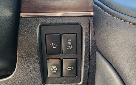 Toyota Land Cruiser 200, 2015 год, 6 250 000 рублей, 34 фотография