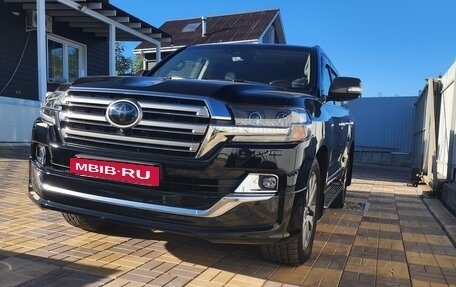 Toyota Land Cruiser 200, 2015 год, 6 250 000 рублей, 40 фотография