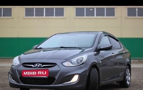 Hyundai Solaris II рестайлинг, 2012 год, 670 000 рублей, 2 фотография