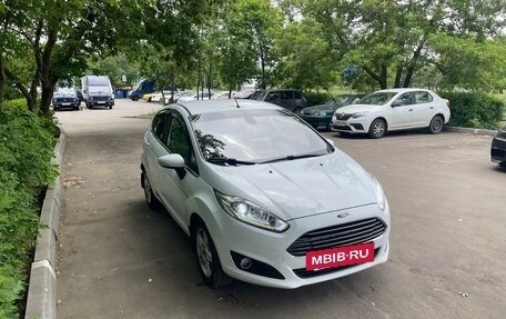 Ford Fiesta, 2015 год, 1 045 000 рублей, 2 фотография
