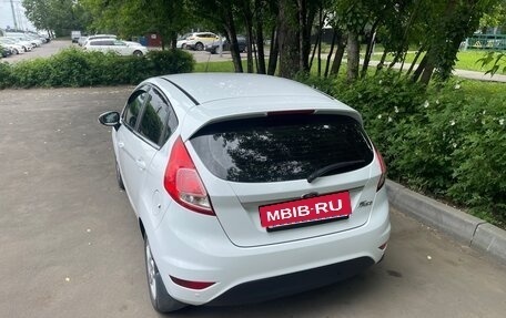 Ford Fiesta, 2015 год, 1 045 000 рублей, 5 фотография
