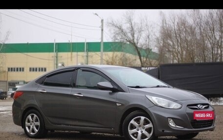 Hyundai Solaris II рестайлинг, 2012 год, 670 000 рублей, 7 фотография