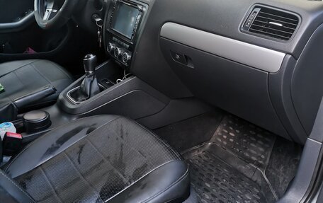 Volkswagen Jetta VI, 2013 год, 1 125 000 рублей, 5 фотография