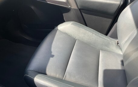 Toyota RAV4, 2018 год, 2 990 000 рублей, 16 фотография