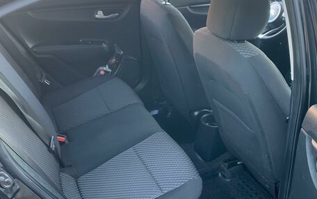 KIA Rio IV, 2019 год, 999 000 рублей, 20 фотография