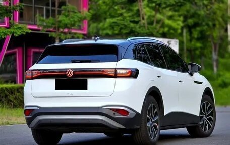 Volkswagen ID.4, 2024 год, 1 950 000 рублей, 7 фотография