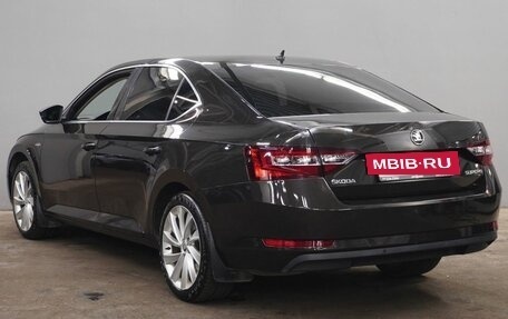 Skoda Superb III рестайлинг, 2016 год, 1 950 000 рублей, 7 фотография