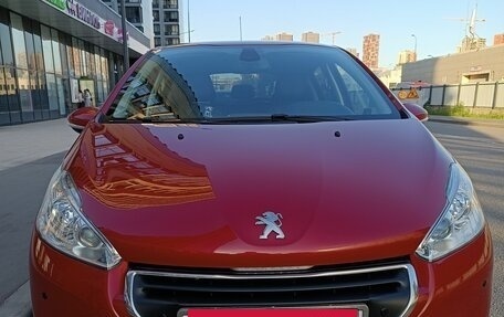 Peugeot 208 II, 2014 год, 725 000 рублей, 9 фотография