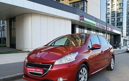 Peugeot 208 II, 2014 год, 725 000 рублей, 11 фотография
