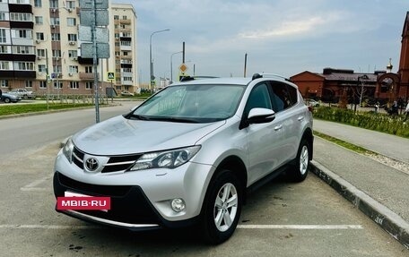 Toyota RAV4, 2013 год, 2 150 000 рублей, 2 фотография