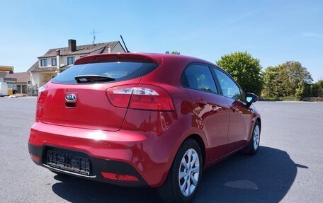 KIA Rio III рестайлинг, 2011 год, 800 000 рублей, 5 фотография