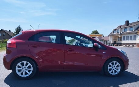 KIA Rio III рестайлинг, 2011 год, 800 000 рублей, 6 фотография