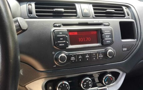 KIA Rio III рестайлинг, 2011 год, 800 000 рублей, 13 фотография