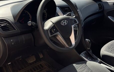 Hyundai Solaris II рестайлинг, 2015 год, 1 149 000 рублей, 14 фотография