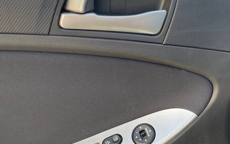 Hyundai Solaris II рестайлинг, 2015 год, 1 149 000 рублей, 13 фотография
