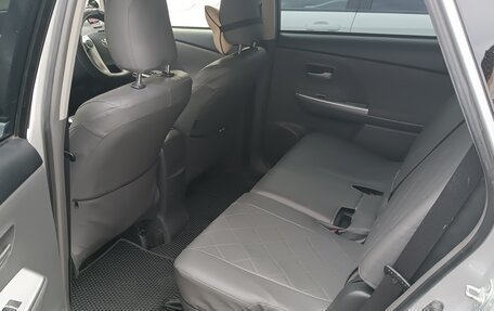 Toyota Prius Alpha I (ZVW40/41), 2014 год, 1 350 000 рублей, 2 фотография
