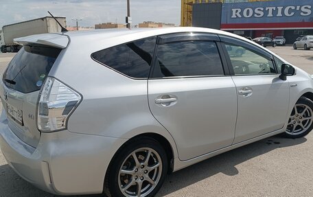 Toyota Prius Alpha I (ZVW40/41), 2014 год, 1 350 000 рублей, 5 фотография