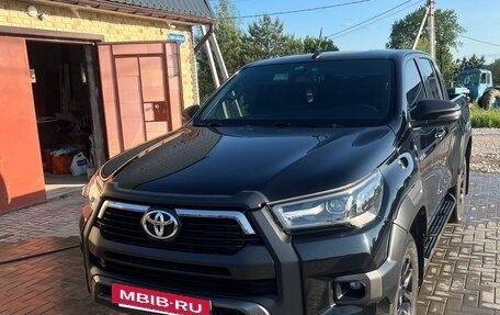 Toyota Hilux VIII, 2020 год, 4 900 000 рублей, 3 фотография