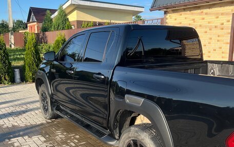 Toyota Hilux VIII, 2020 год, 4 900 000 рублей, 5 фотография