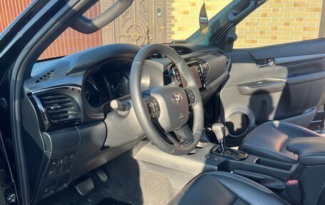 Toyota Hilux VIII, 2020 год, 4 900 000 рублей, 17 фотография