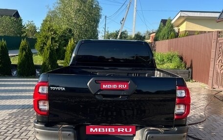 Toyota Hilux VIII, 2020 год, 4 900 000 рублей, 6 фотография