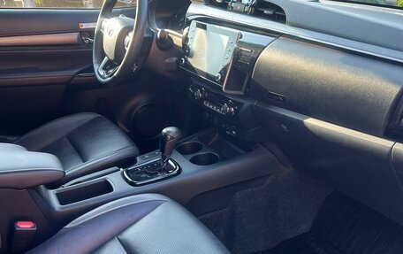 Toyota Hilux VIII, 2020 год, 4 900 000 рублей, 22 фотография