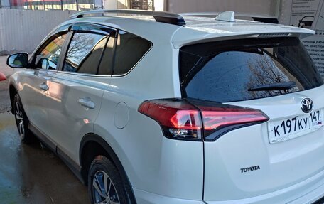 Toyota RAV4, 2017 год, 2 900 000 рублей, 5 фотография