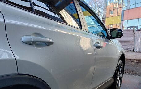 Toyota RAV4, 2017 год, 2 900 000 рублей, 12 фотография