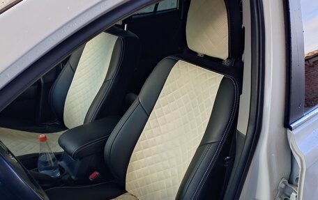 Toyota RAV4, 2017 год, 2 900 000 рублей, 21 фотография