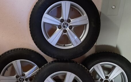 Toyota RAV4, 2017 год, 2 900 000 рублей, 25 фотография
