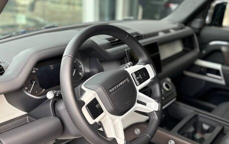 Land Rover Defender II, 2023 год, 12 500 000 рублей, 13 фотография