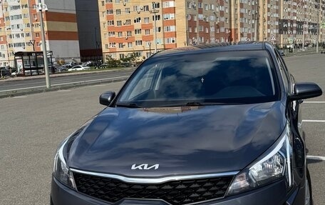 KIA Rio IV, 2022 год, 1 800 000 рублей, 8 фотография
