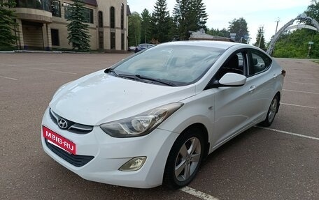 Hyundai Elantra V, 2013 год, 888 000 рублей, 4 фотография