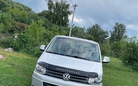 Volkswagen Caravelle T5, 2011 год, 2 300 000 рублей, 1 фотография