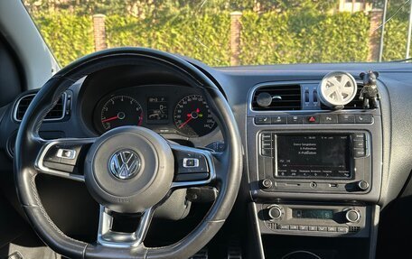 Volkswagen Polo VI (EU Market), 2018 год, 1 200 000 рублей, 3 фотография
