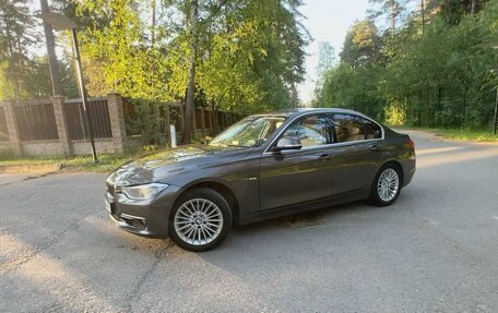 BMW 3 серия, 2013 год, 1 790 000 рублей, 3 фотография