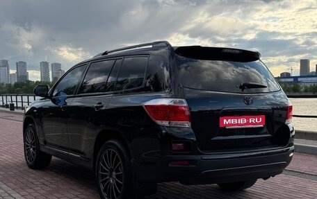 Toyota Highlander III, 2012 год, 2 400 000 рублей, 20 фотография