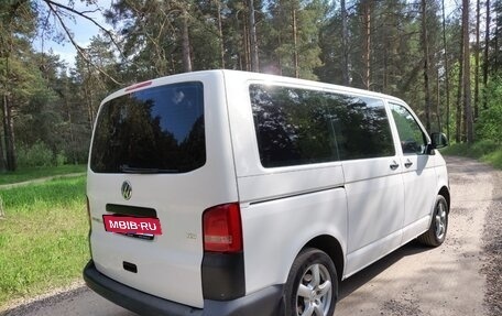 Volkswagen Caravelle T5, 2013 год, 2 100 000 рублей, 3 фотография