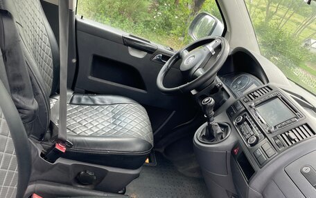Volkswagen Caravelle T5, 2011 год, 2 300 000 рублей, 6 фотография