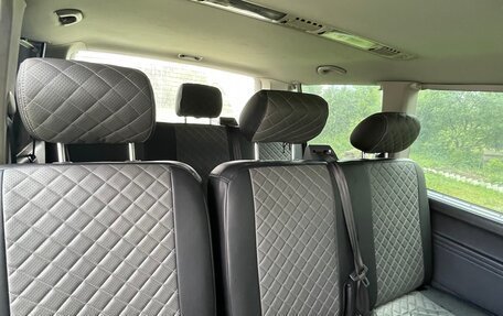 Volkswagen Caravelle T5, 2011 год, 2 300 000 рублей, 13 фотография