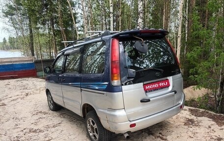 Toyota Town Ace III, 1998 год, 560 000 рублей, 1 фотография