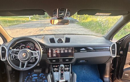 Porsche Cayenne III, 2021 год, 8 950 000 рублей, 12 фотография