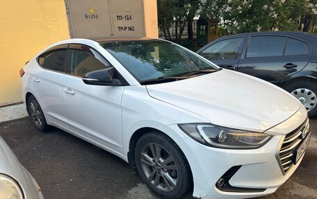 Hyundai Elantra VI рестайлинг, 2018 год, 1 500 000 рублей, 2 фотография