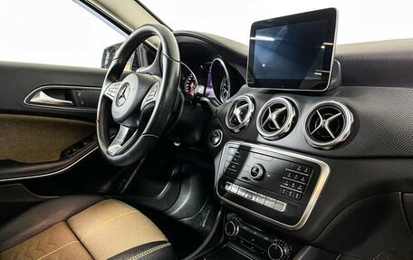 Mercedes-Benz GLA, 2017 год, 1 897 000 рублей, 9 фотография