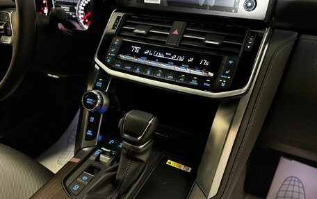 Toyota Land Cruiser, 2024 год, 11 399 000 рублей, 14 фотография